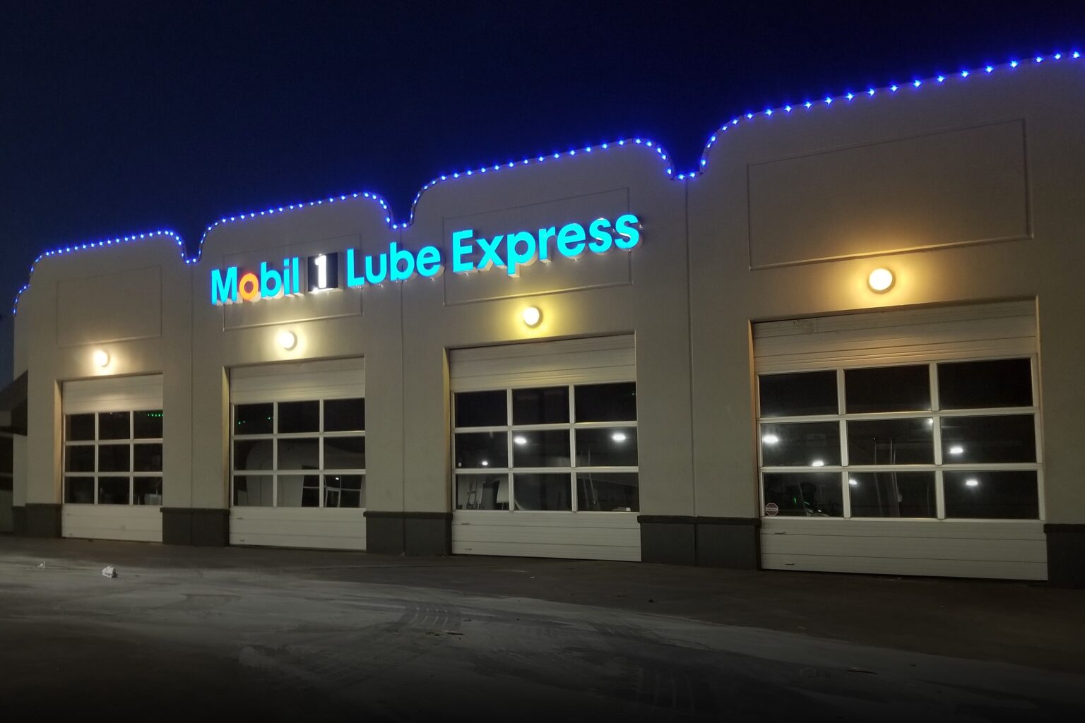 Mobline 1 Lube express station with blue decorative lighting